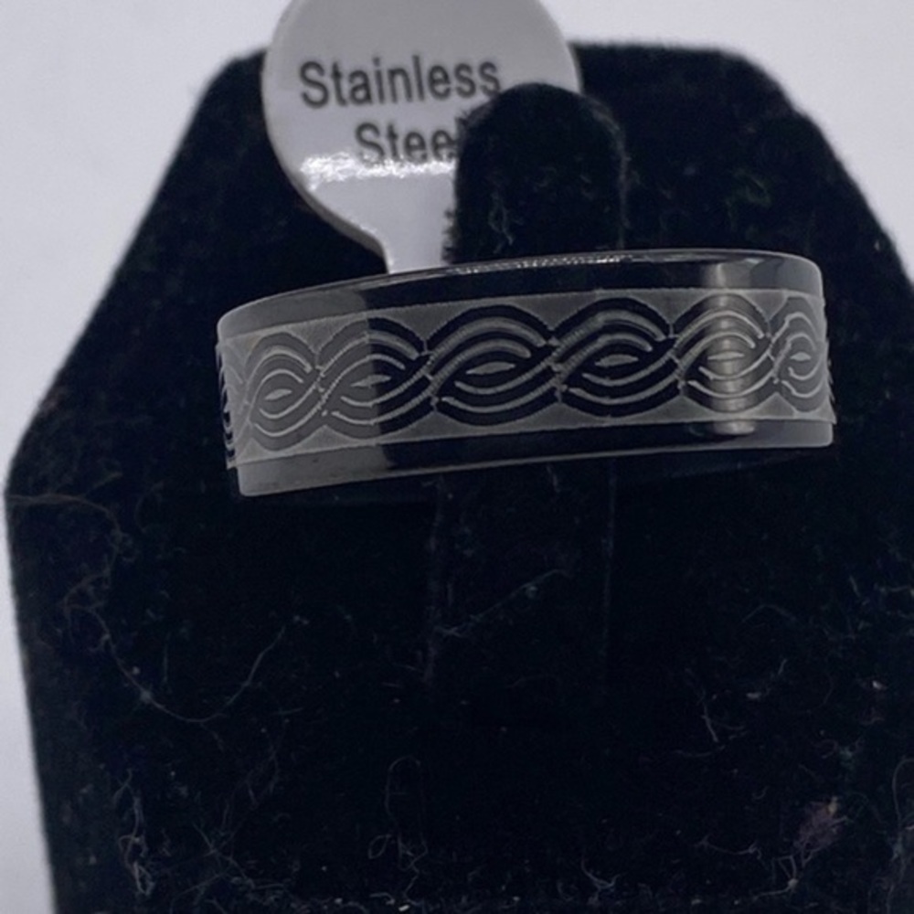 Stainless Steel Ring Unisex Black‎ Engraved Band Minimalist 2 Sizes Available